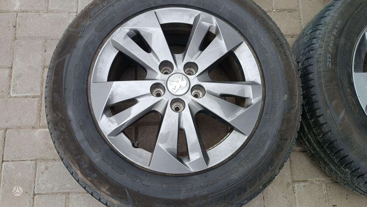Peugeot, lengvojo lydinio, R16