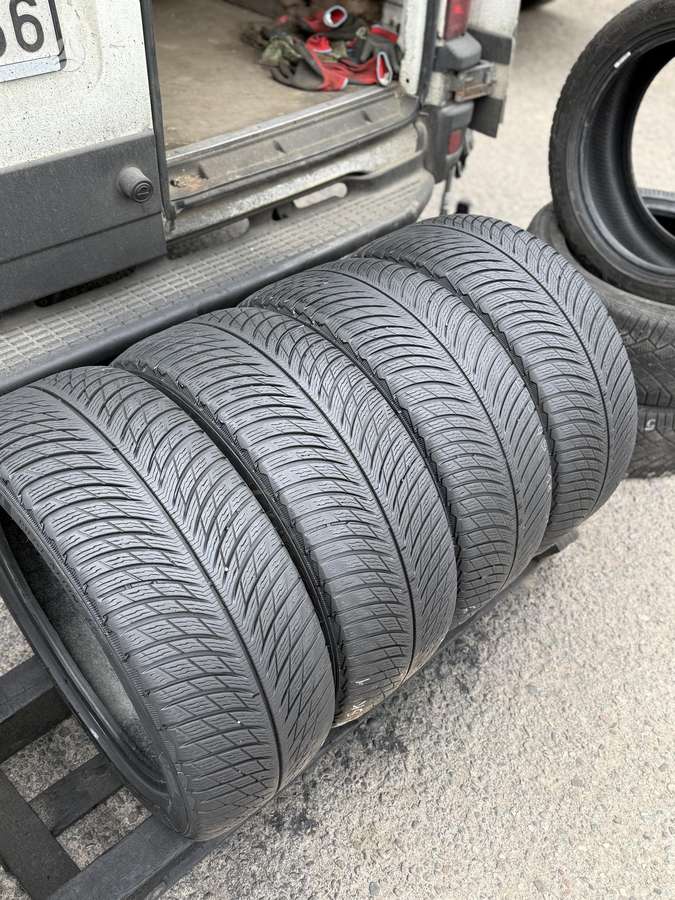 Michelin Pilot Alpin 5, universalios 235/45 R18