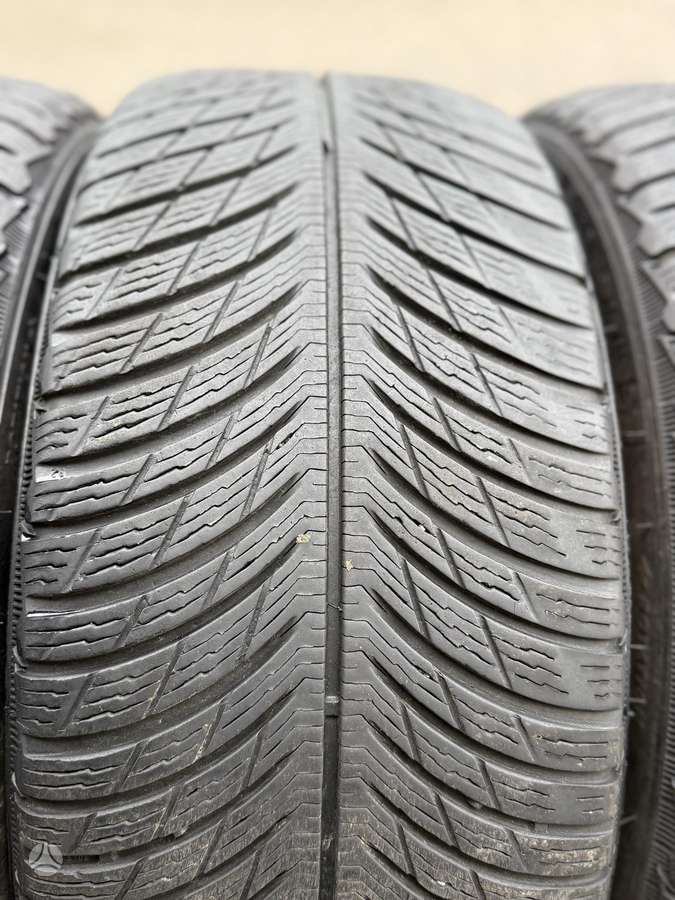 Michelin Pilot Alpin 5, universalios 235/45 R18