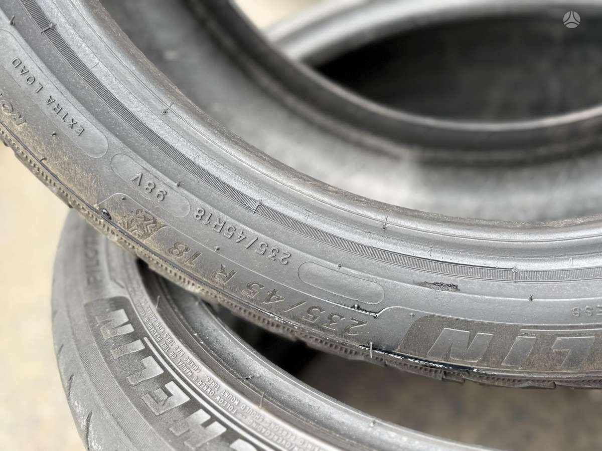 Michelin Pilot Alpin 5, universalios 235/45 R18