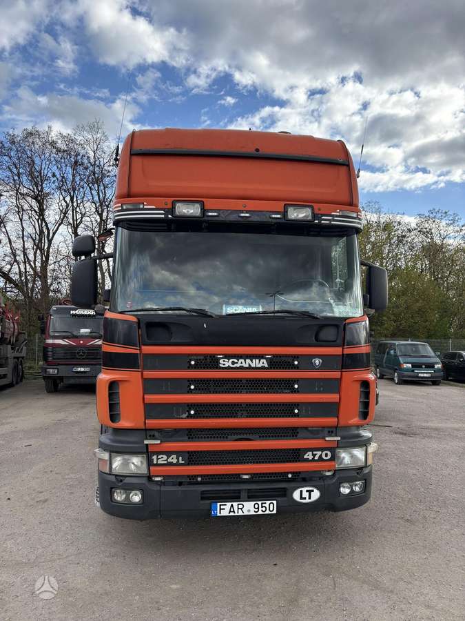 Scania 124 LA, double sleeper