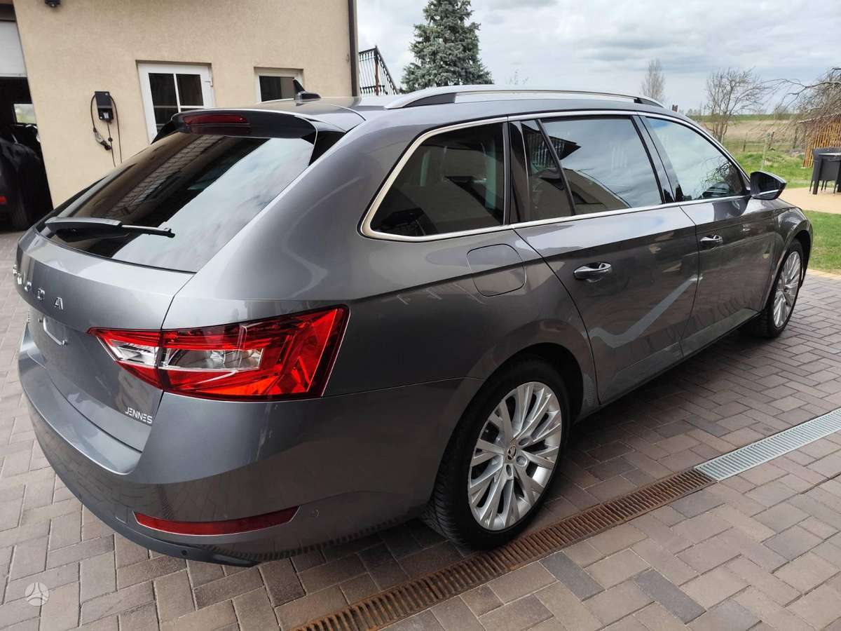 Skoda Superb, 1.5 l., Универсал