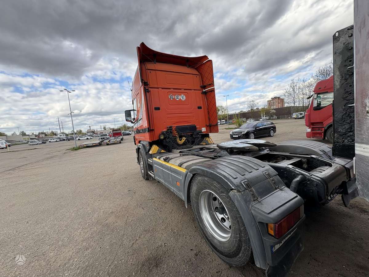 Scania 124 LA, double sleeper