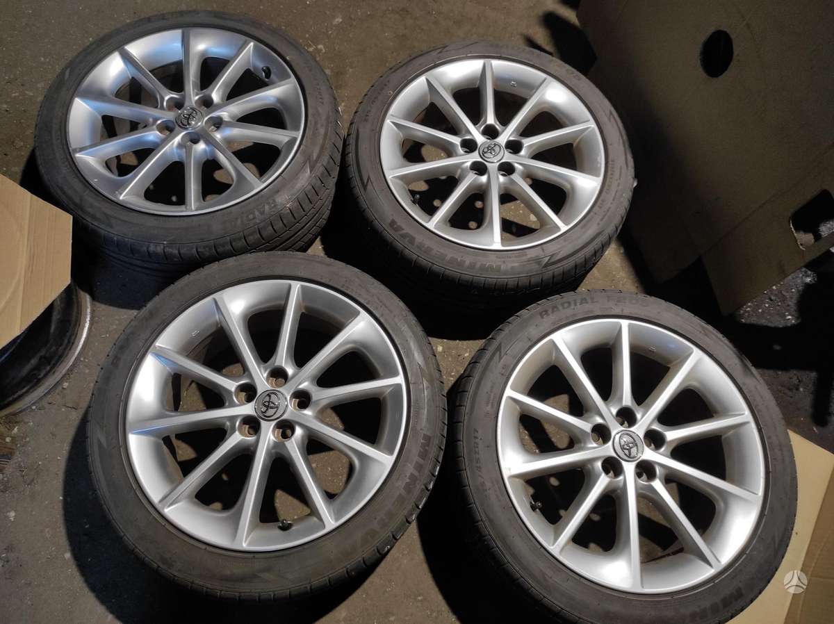 Toyota, lengvojo lydinio, R17