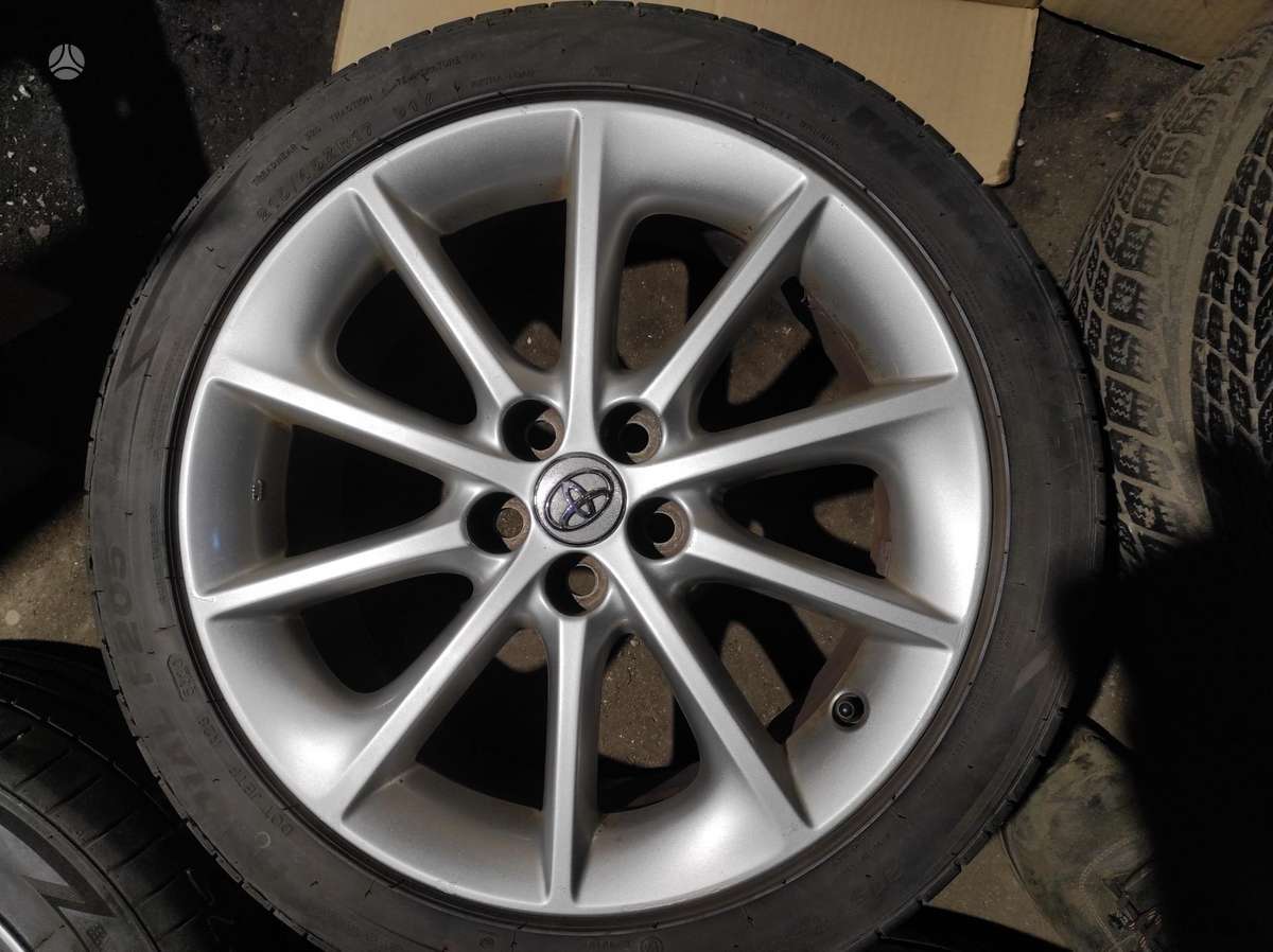 Toyota, lengvojo lydinio, R17