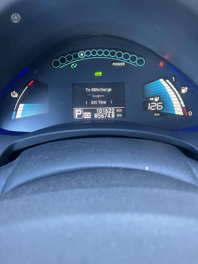 Nissan Leaf, hatchback