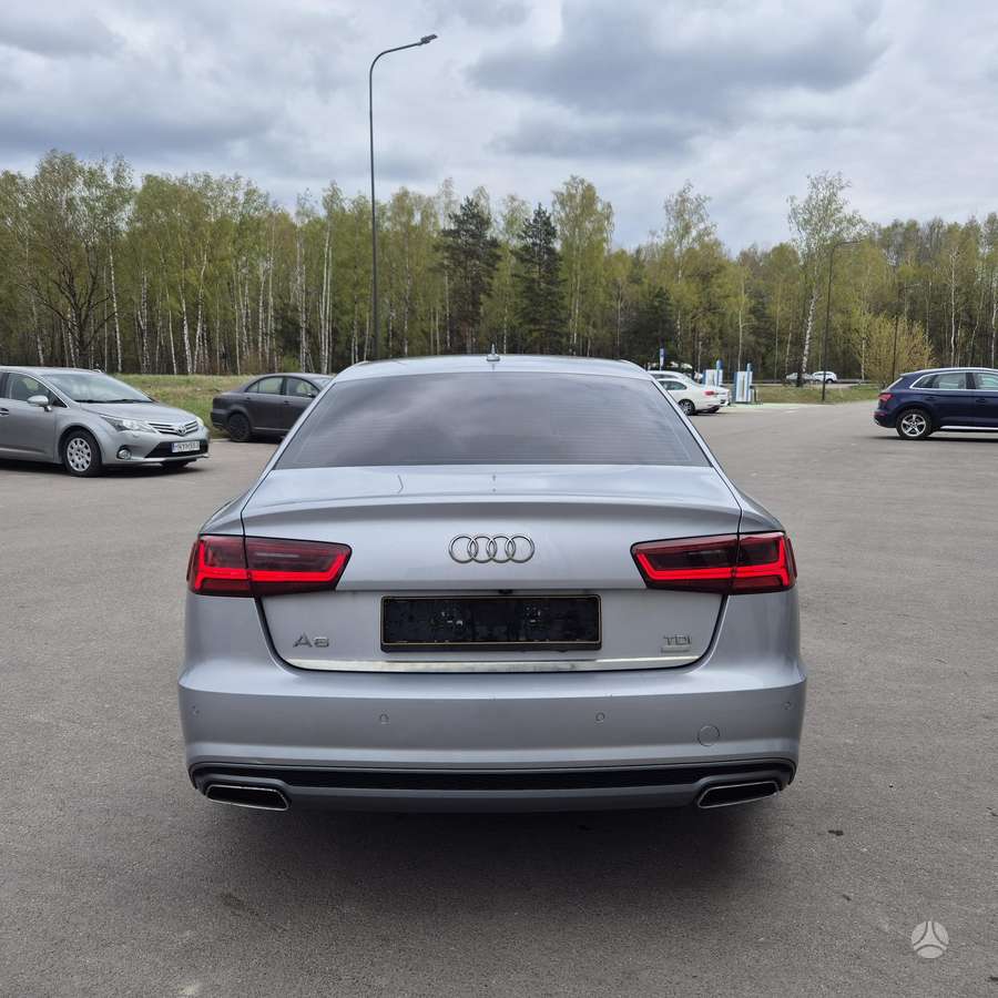 Audi A6, 2.0 l., Седан