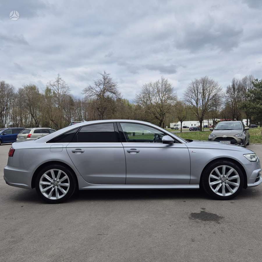 Audi A6, 2.0 l., Седан