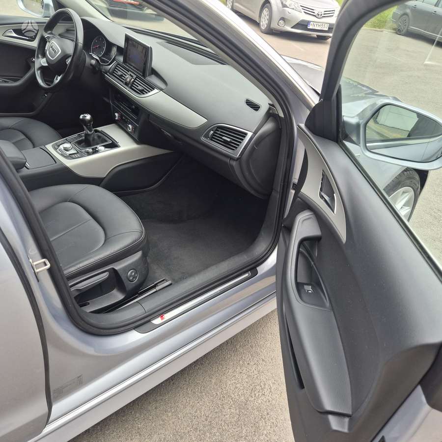 Audi A6, 2.0 l., Седан