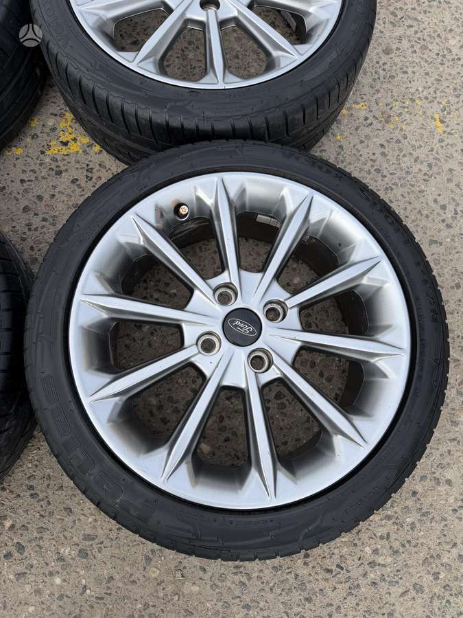 Ford, lengvojo lydinio, R17