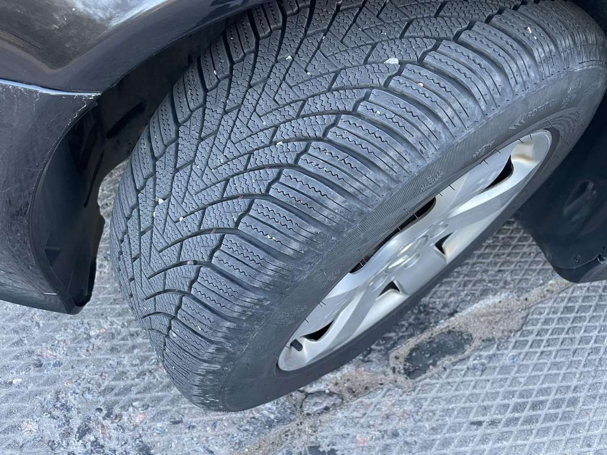 Mercedes-Benz E320, 3.2 l., Седан
