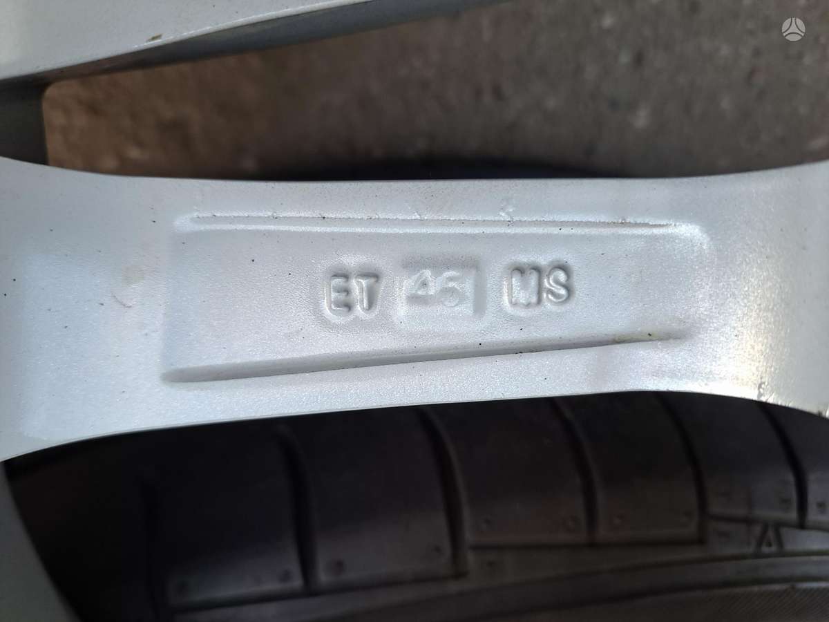 Skoda Karoq, light alloy, R18