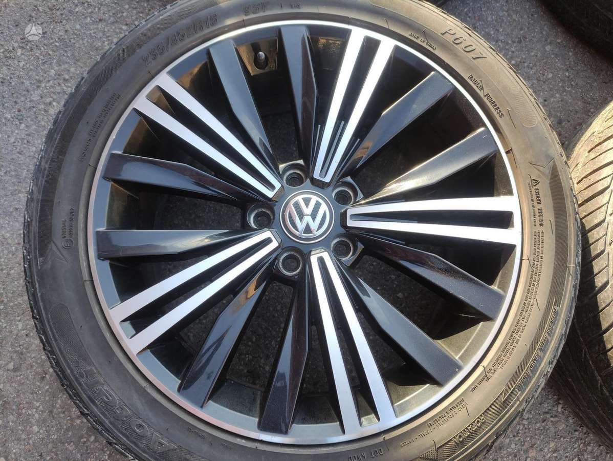 Volkswagen, light alloy, R18