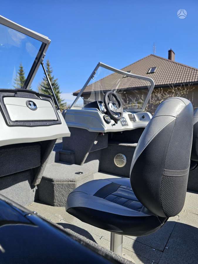 Tracker Pro Guide V-175, yachts / cruisers