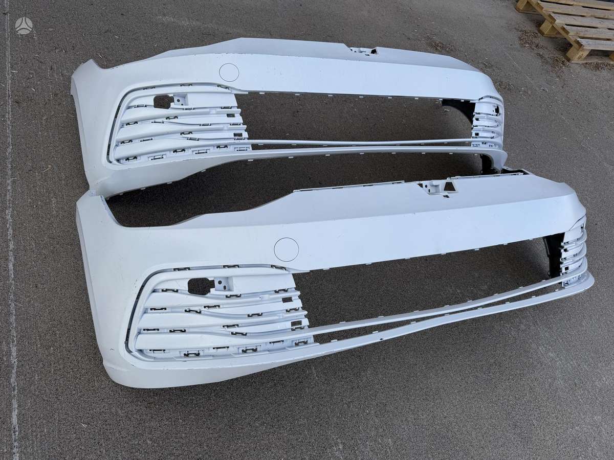 Volkswagen Golf, 5H0 807 221H