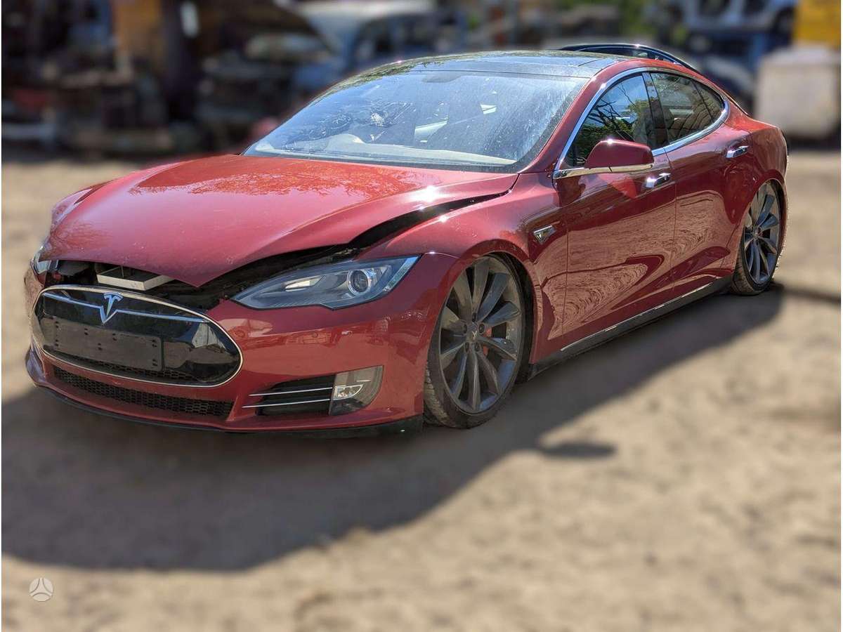 Tesla Model S двигатель