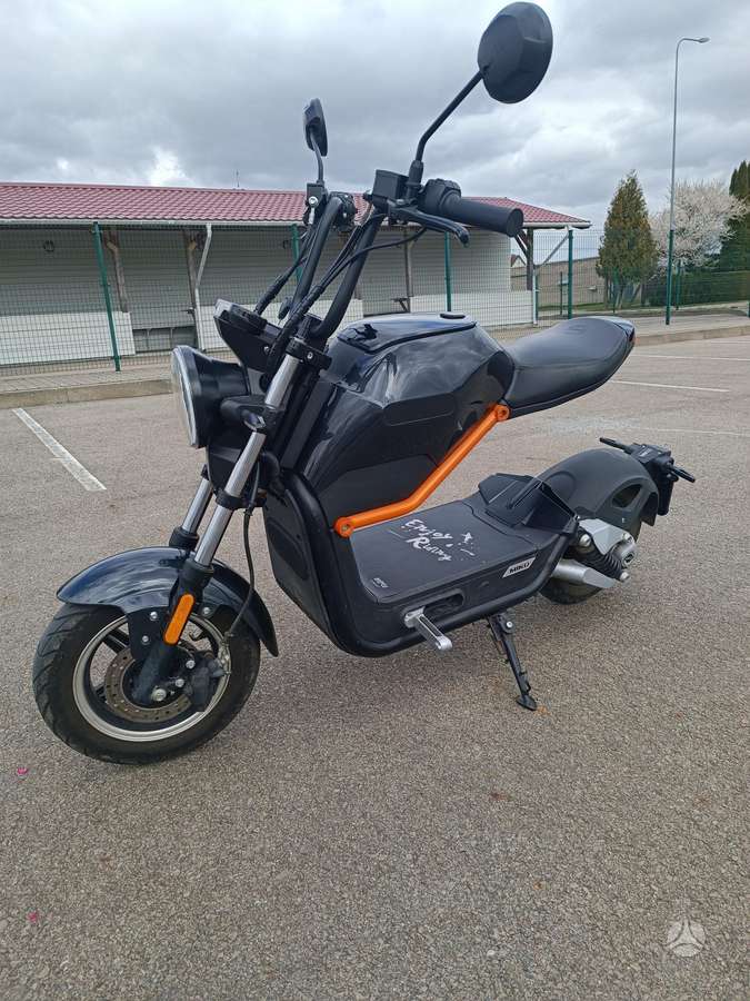 Sunra Miku MAX, scooters / mopeds