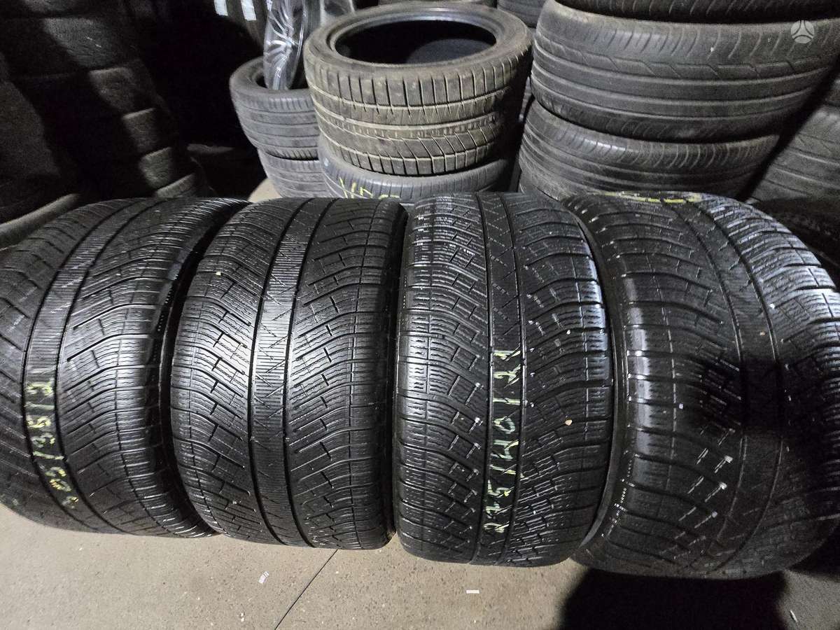 Michelin Pilot alpin 5 suv, winter 305/35 R21