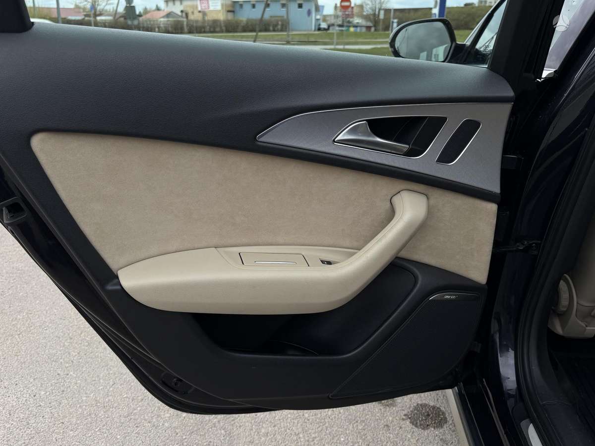 Audi A6 allroad, 3.0 l., Универсал
