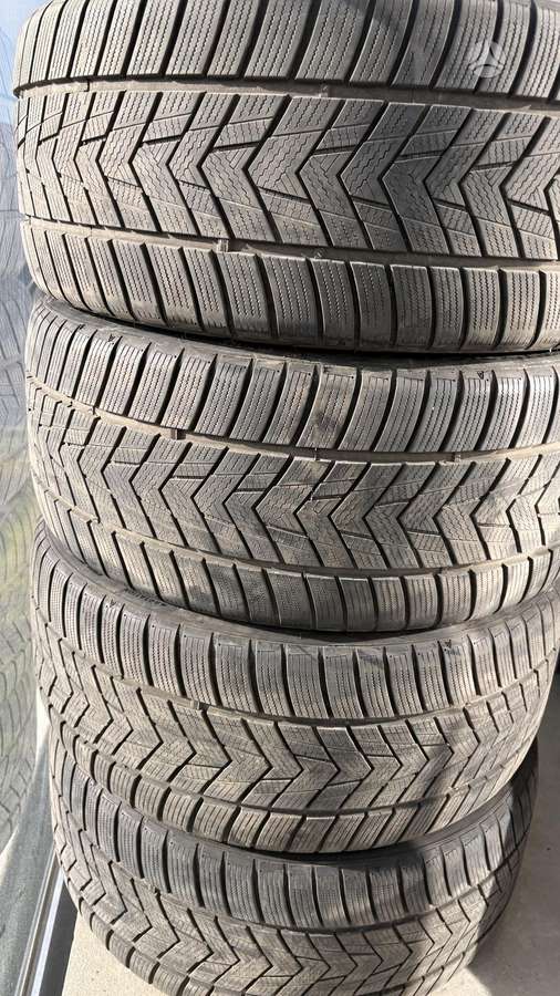 Tracmax, winter 255/35 R20