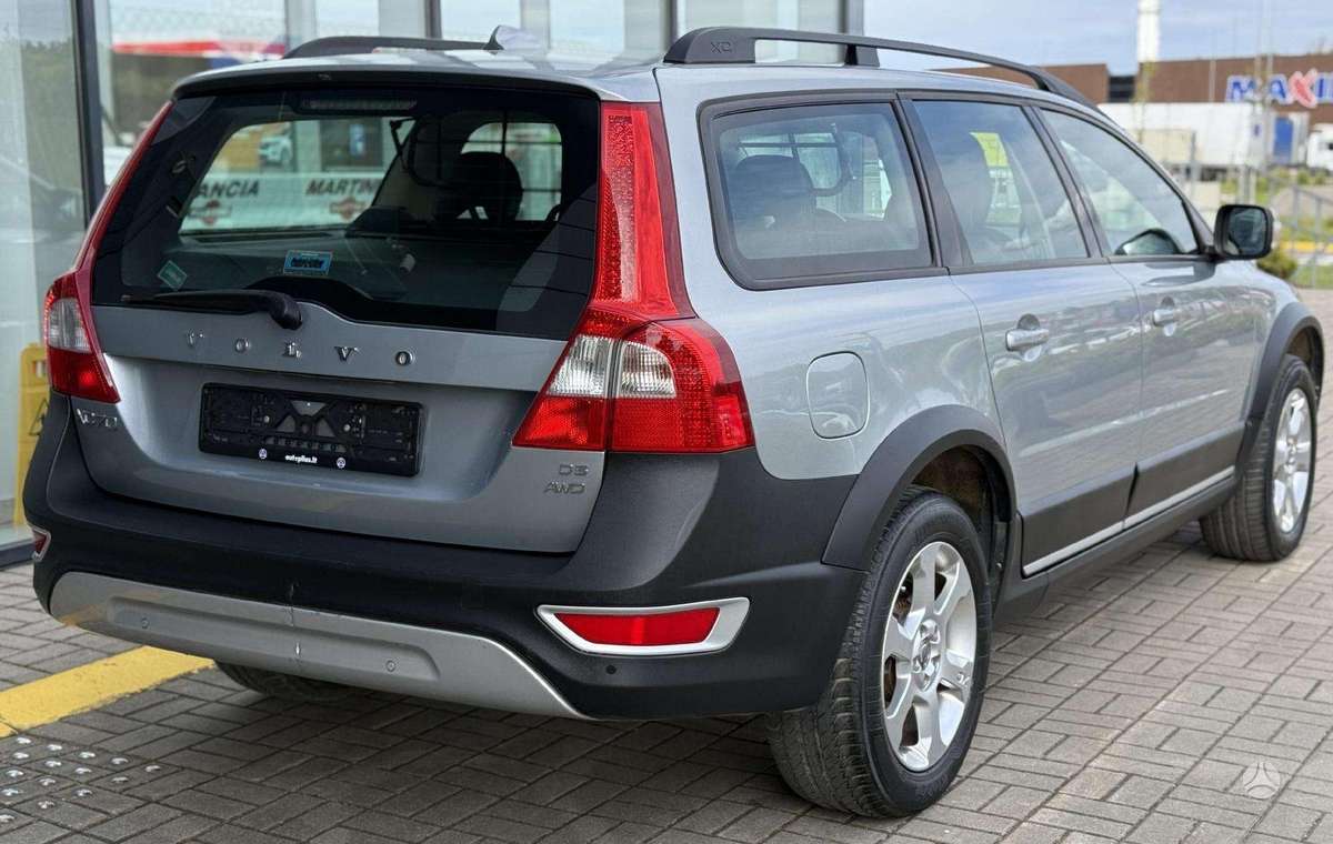 Volvo XC70 - 4