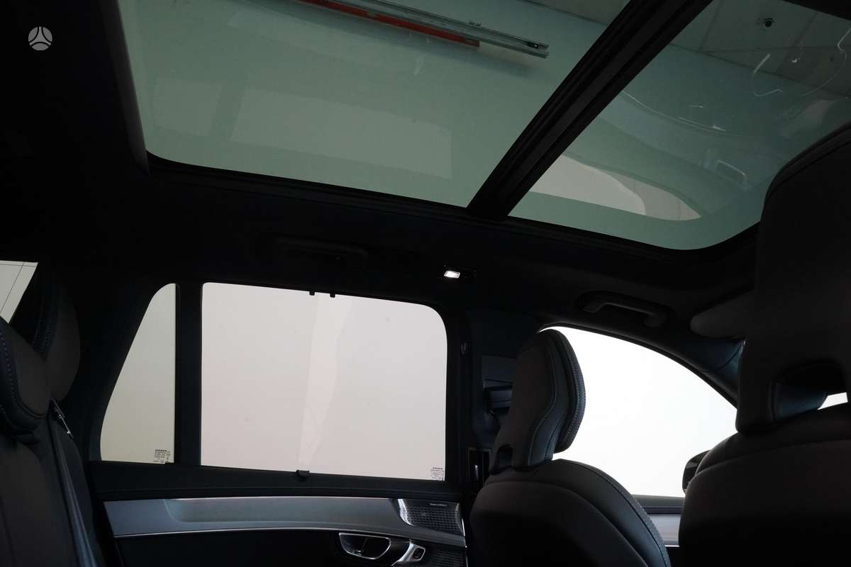 Volvo XC90 - 12