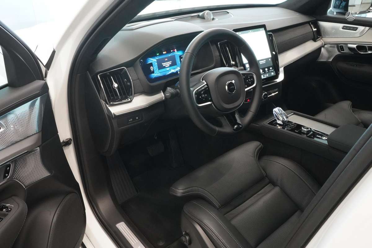 Volvo XC90 - 8