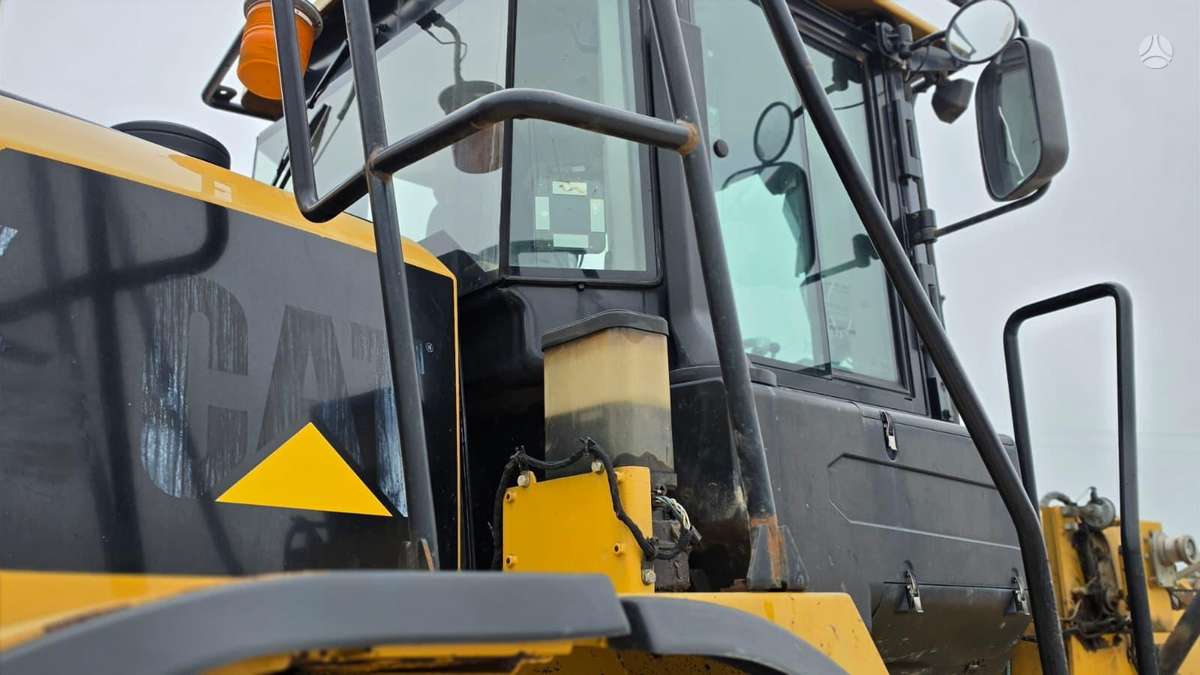 Caterpillar 962K, фронтальные погрузчики