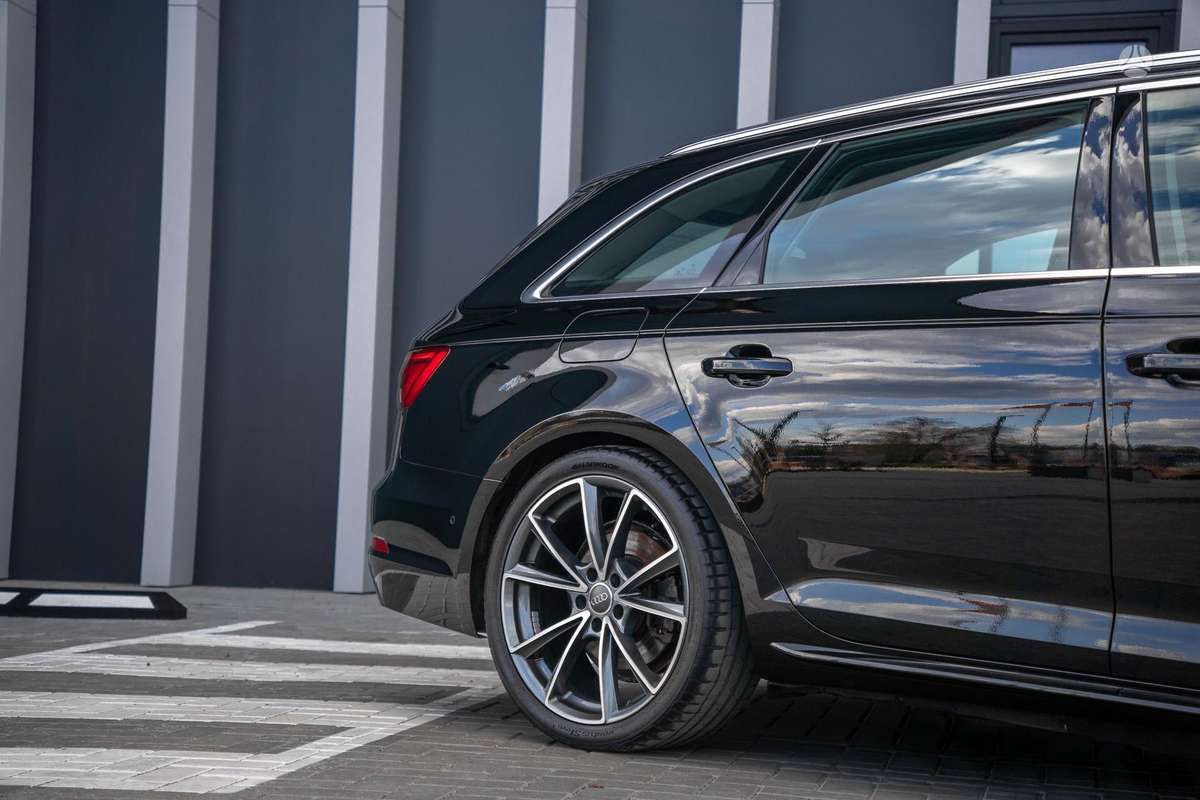 Audi A4, 2.0 l., Универсал