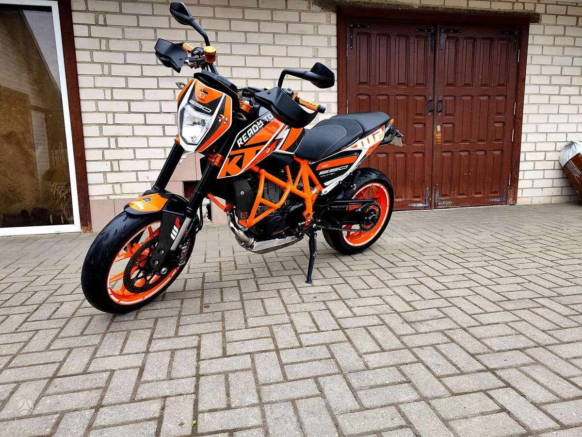 KTM Duke 690cc, supermoto