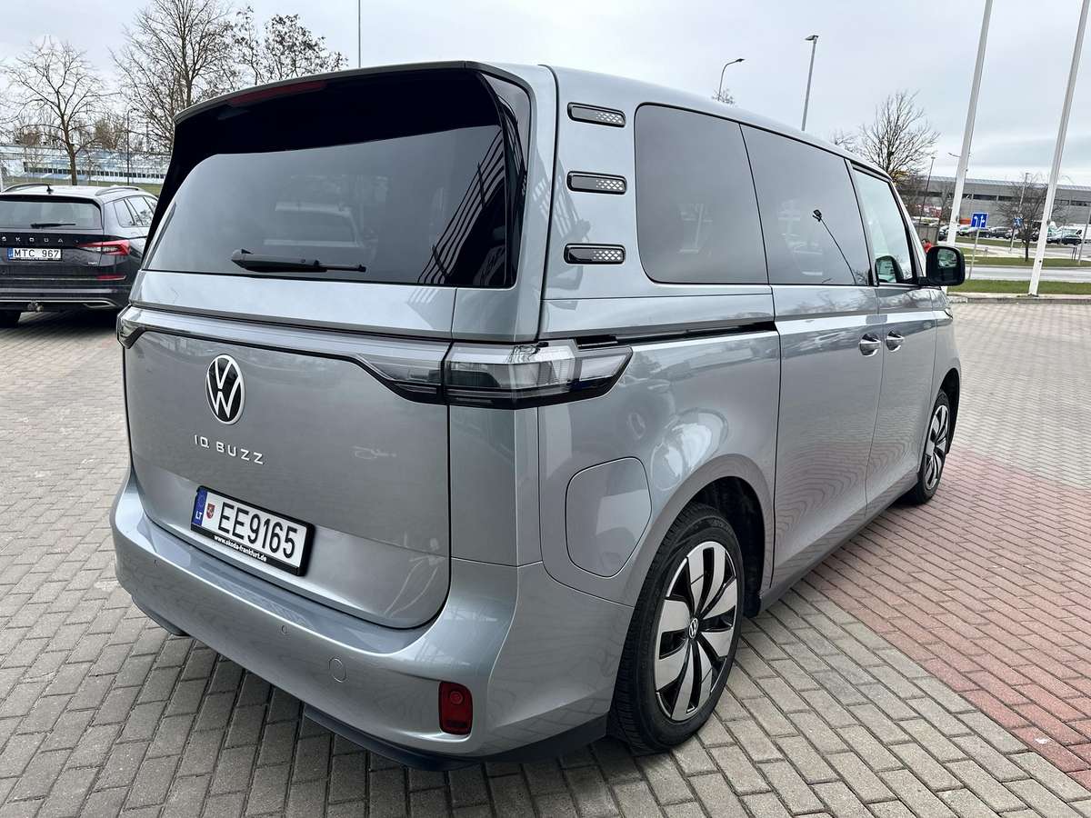 Volkswagen ID.Buzz - 5
