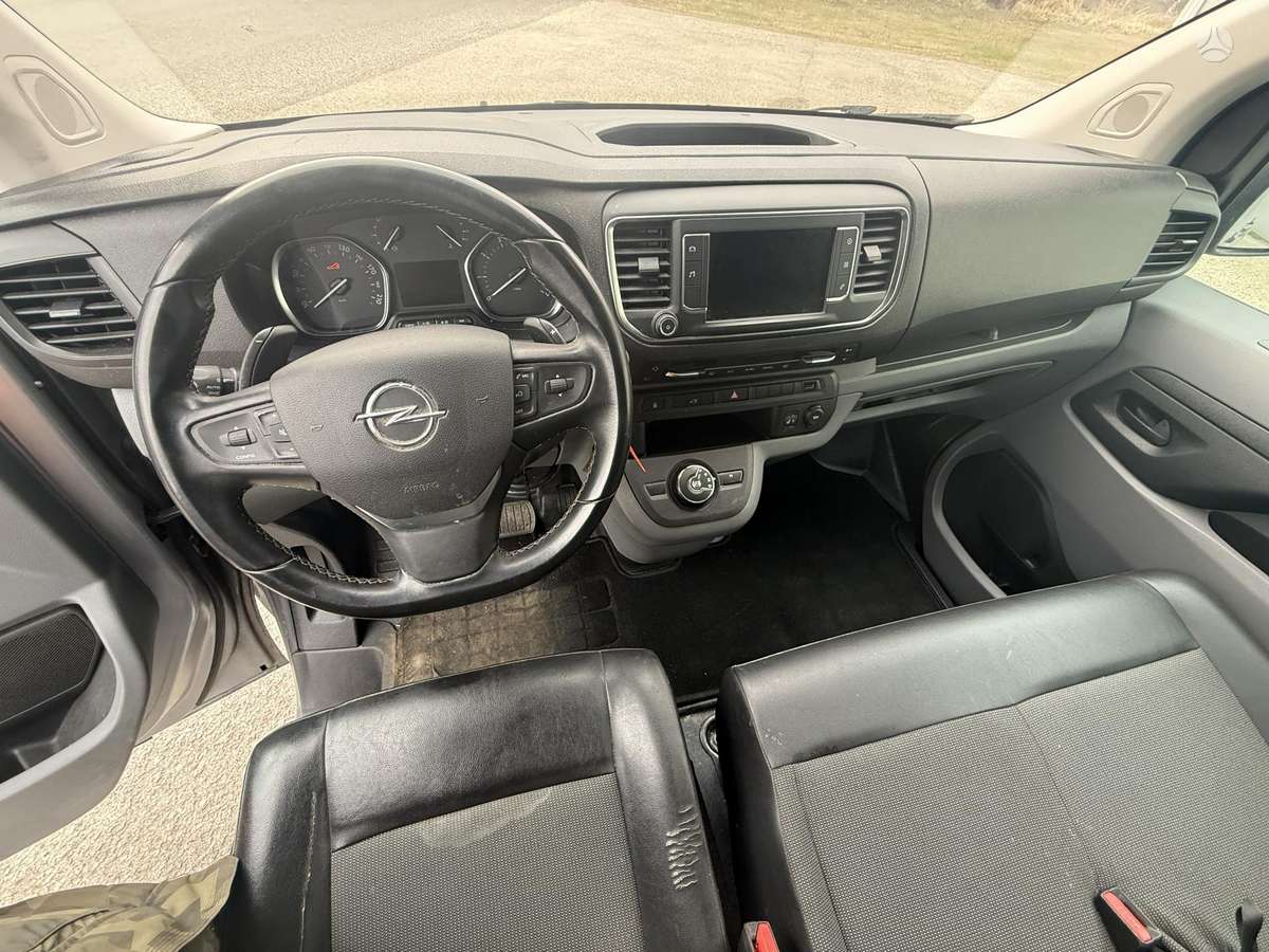 Opel Vivaro dalimis