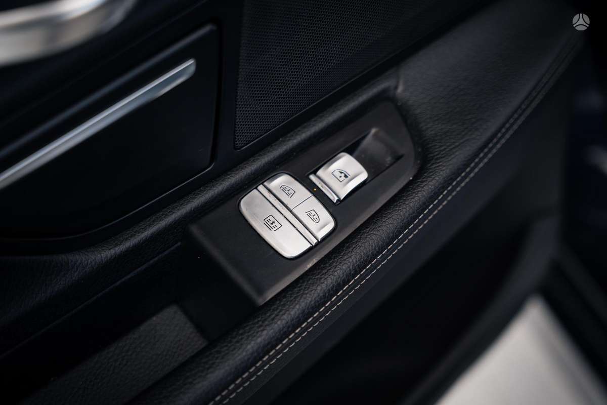 BMW 730, 3.0 l., Седан