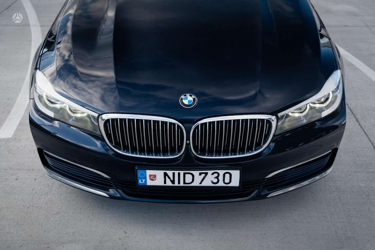 BMW 730, 3.0 l., Седан