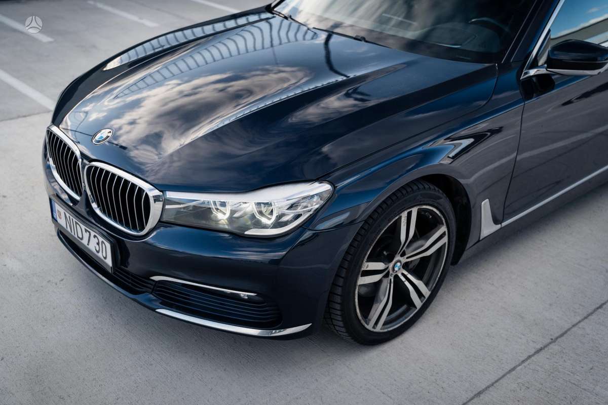 BMW 730, 3.0 l., Седан