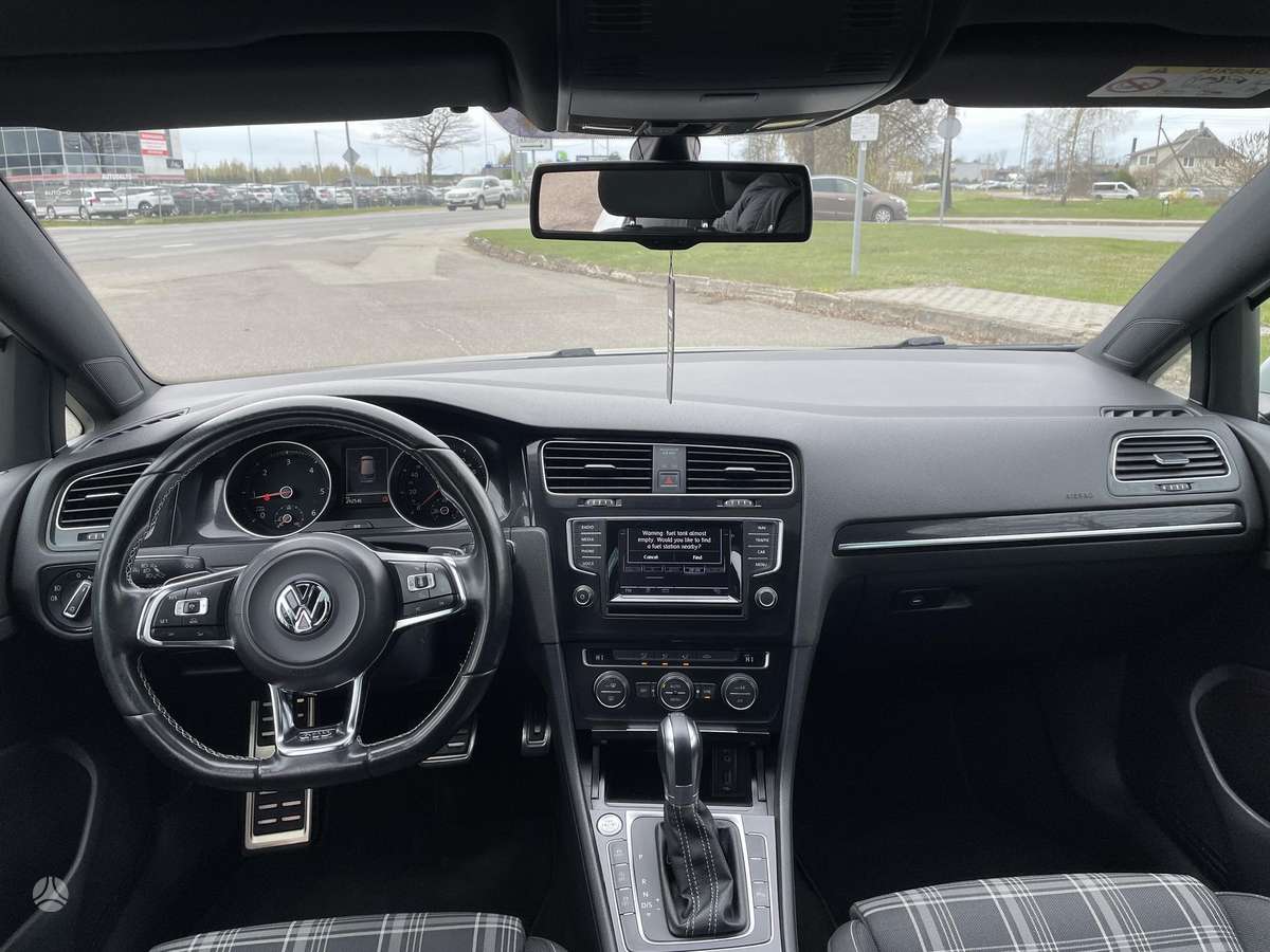 Volkswagen Golf, 2.0 l., hečbekas
