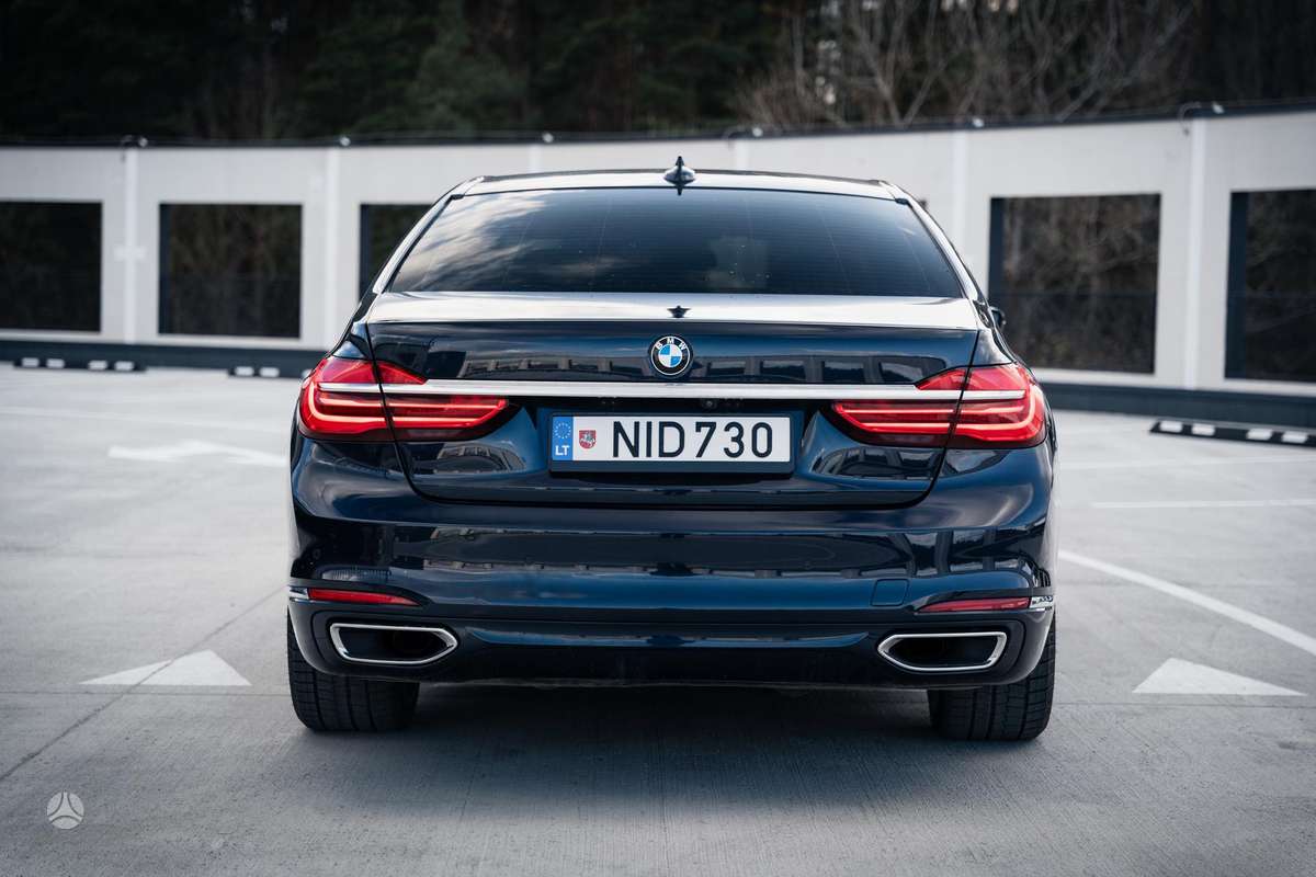 BMW 730, 3.0 l., Седан