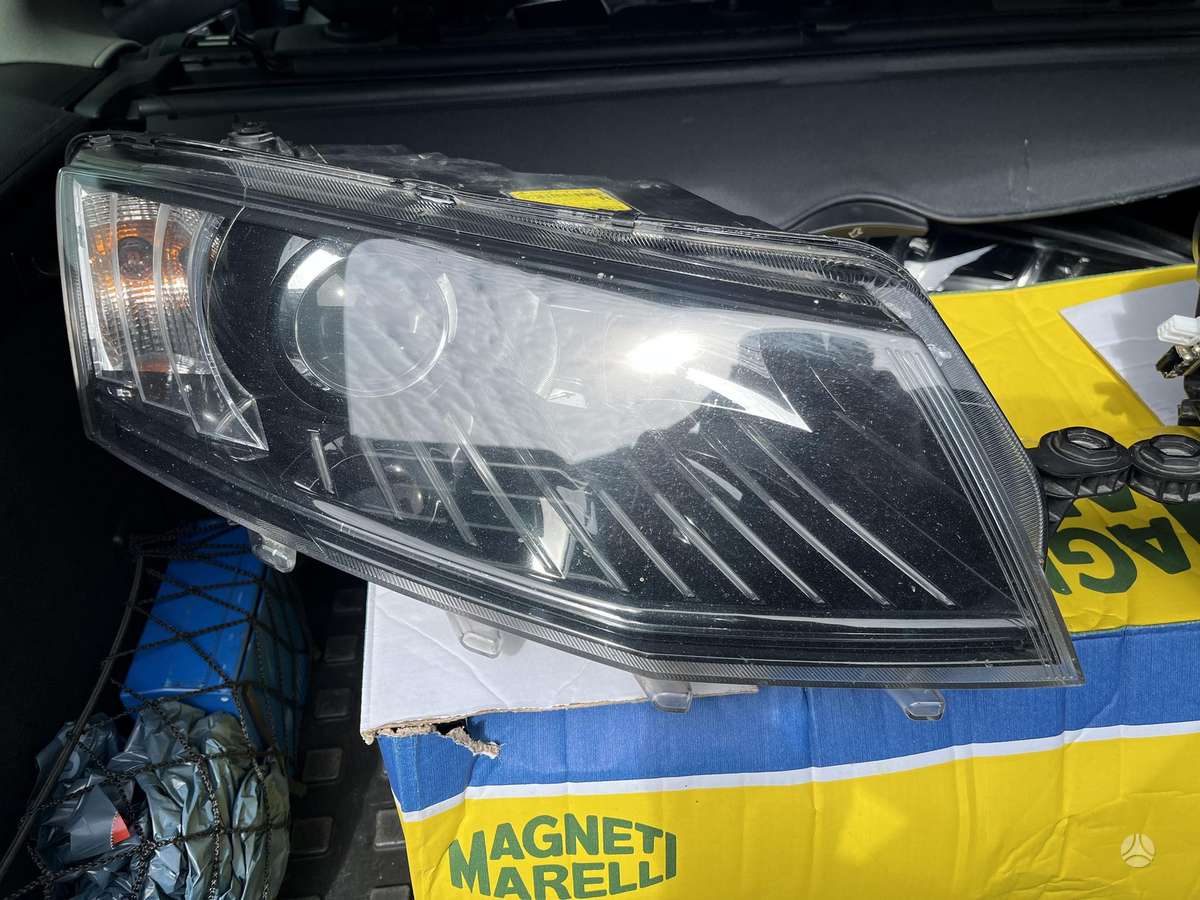 Skoda Octavia lights