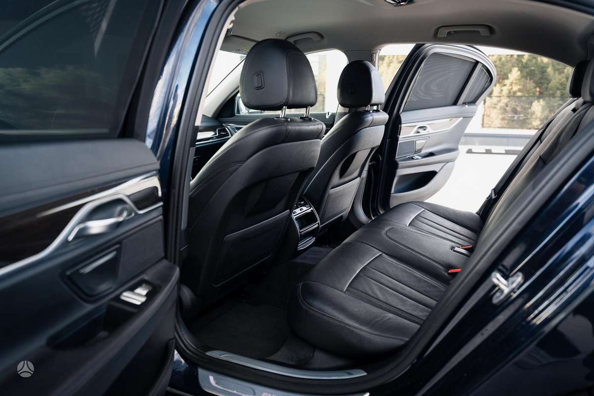 BMW 730, 3.0 l., Седан