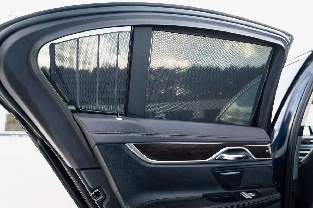 BMW 730, 3.0 l., Седан