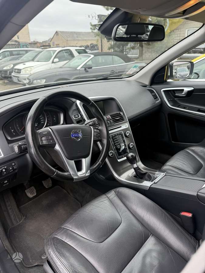 Volvo XC60 - 8