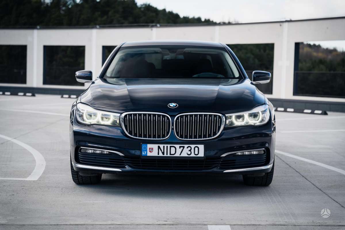 BMW 730, 3.0 l., Седан