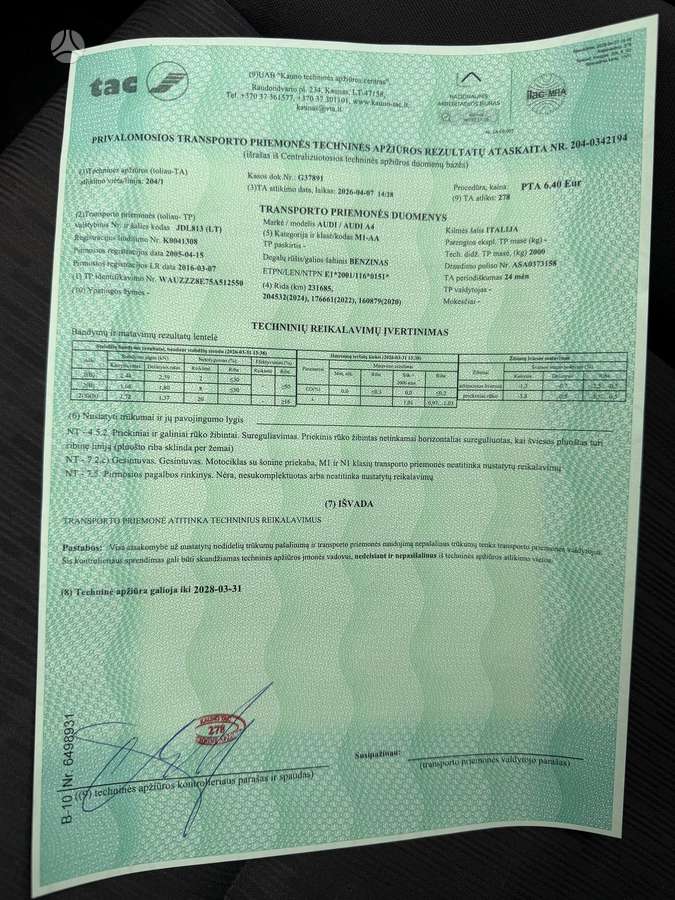Audi A4, 2.0 l., Седан