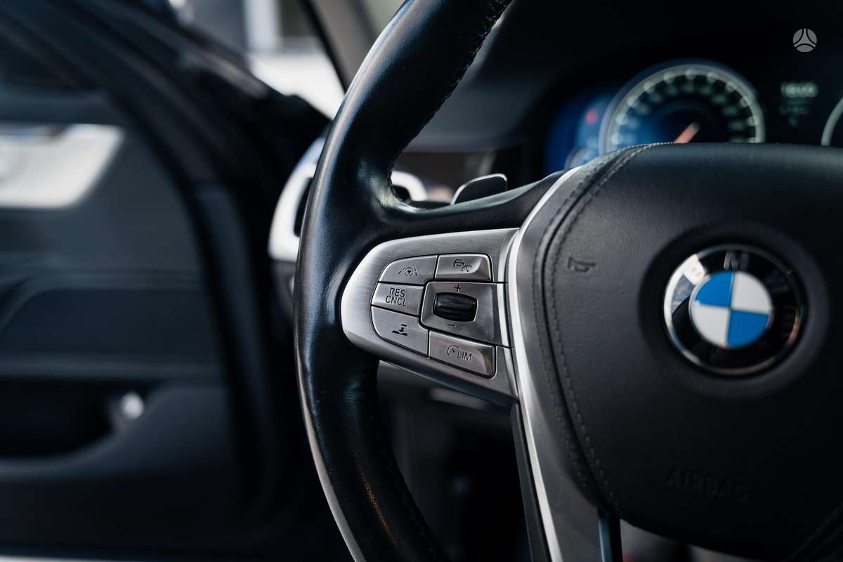 BMW 730, 3.0 l., Седан