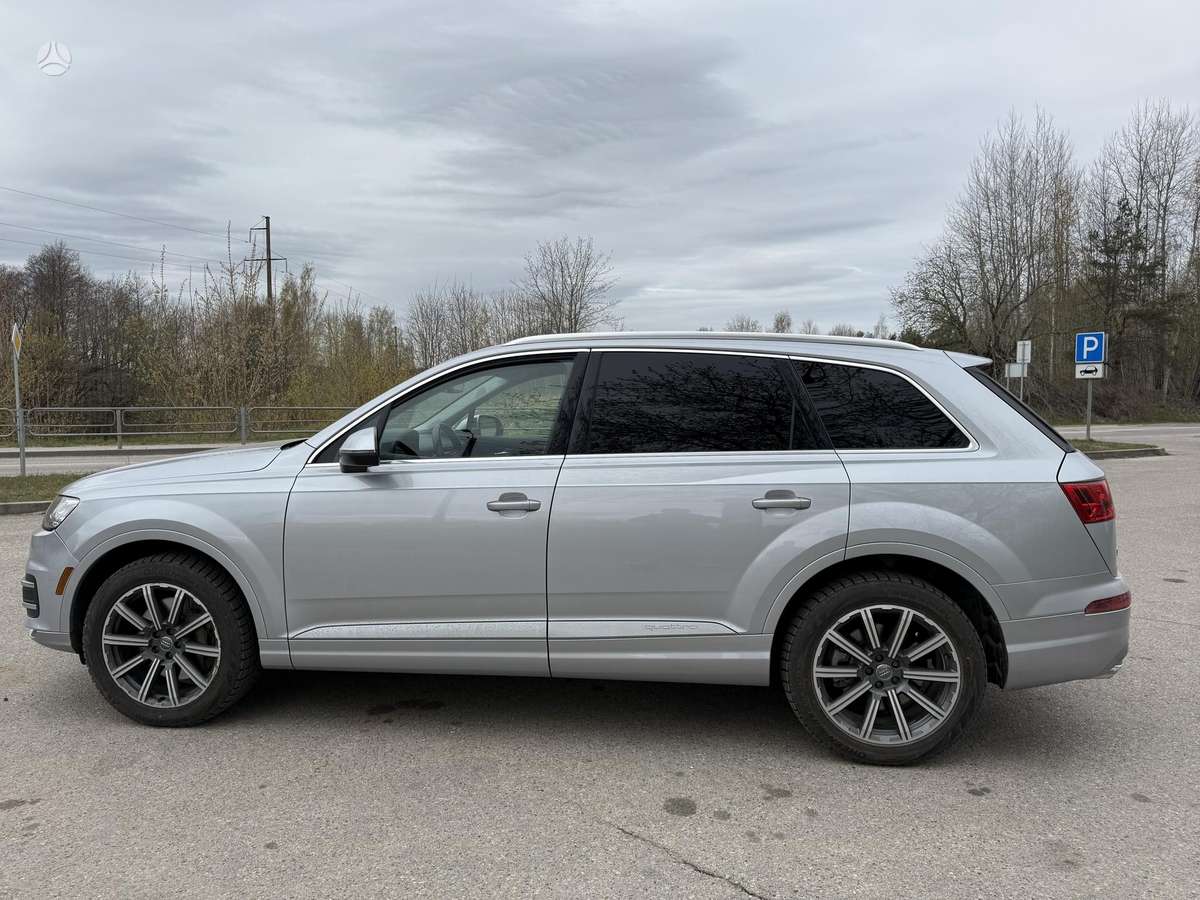 Audi Q7, 3.0 l., off-road / crossover