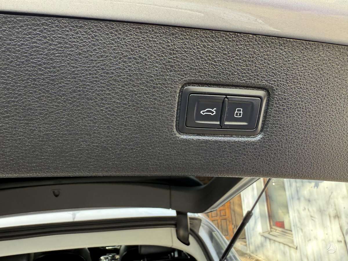 Audi Q7, 3.0 l., off-road / crossover
