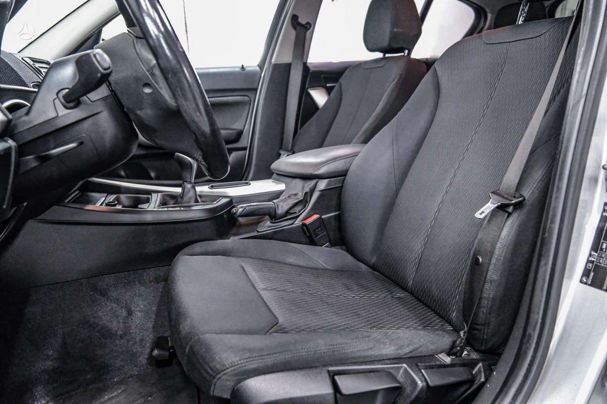 BMW 120, 2.0 l., Хэтчбек