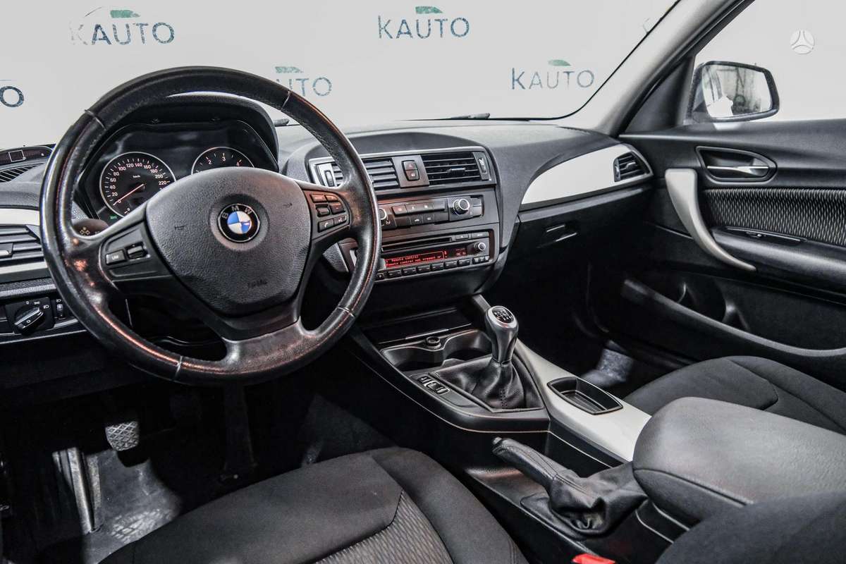 BMW 120, 2.0 l., hatchback