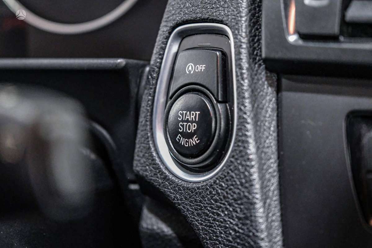 BMW 120, 2.0 l., Хэтчбек