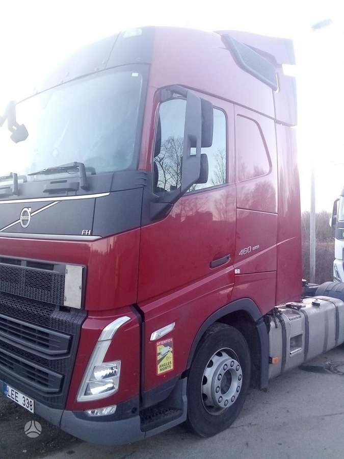 Volvo FH, double sleeper
